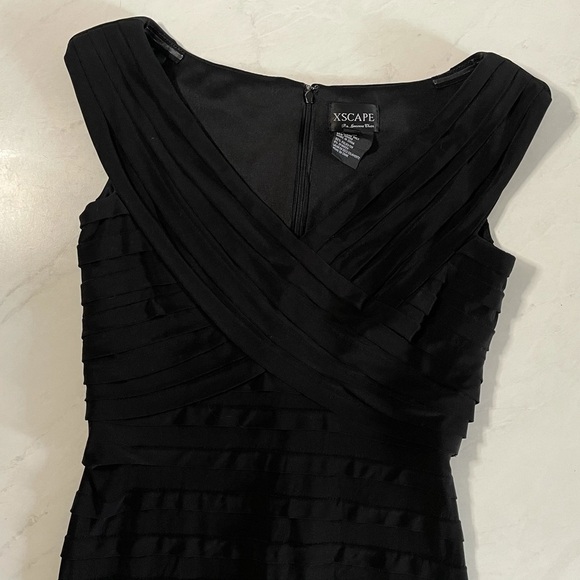 Xscape Black Pleated V Neck Mini Cocktail Dress - Picture 3 of 5